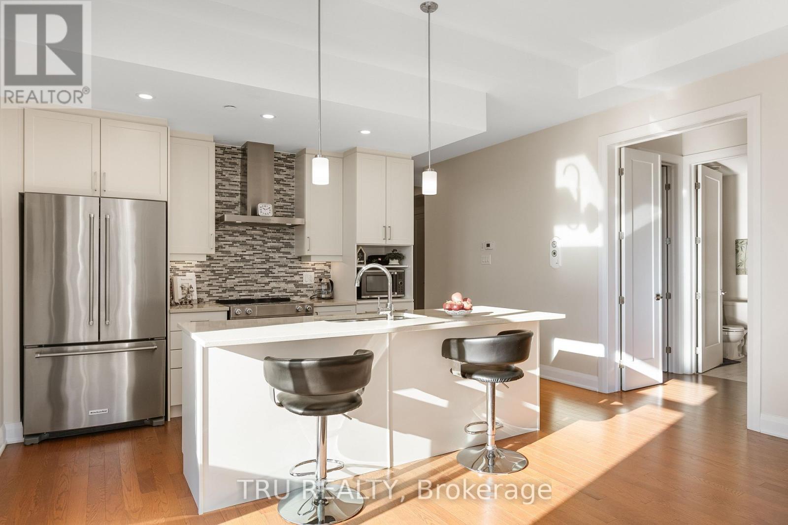 201 - 120 Cortile Private S, Ottawa, Ontario  K1V 2S8 - Photo 19 - X12494616