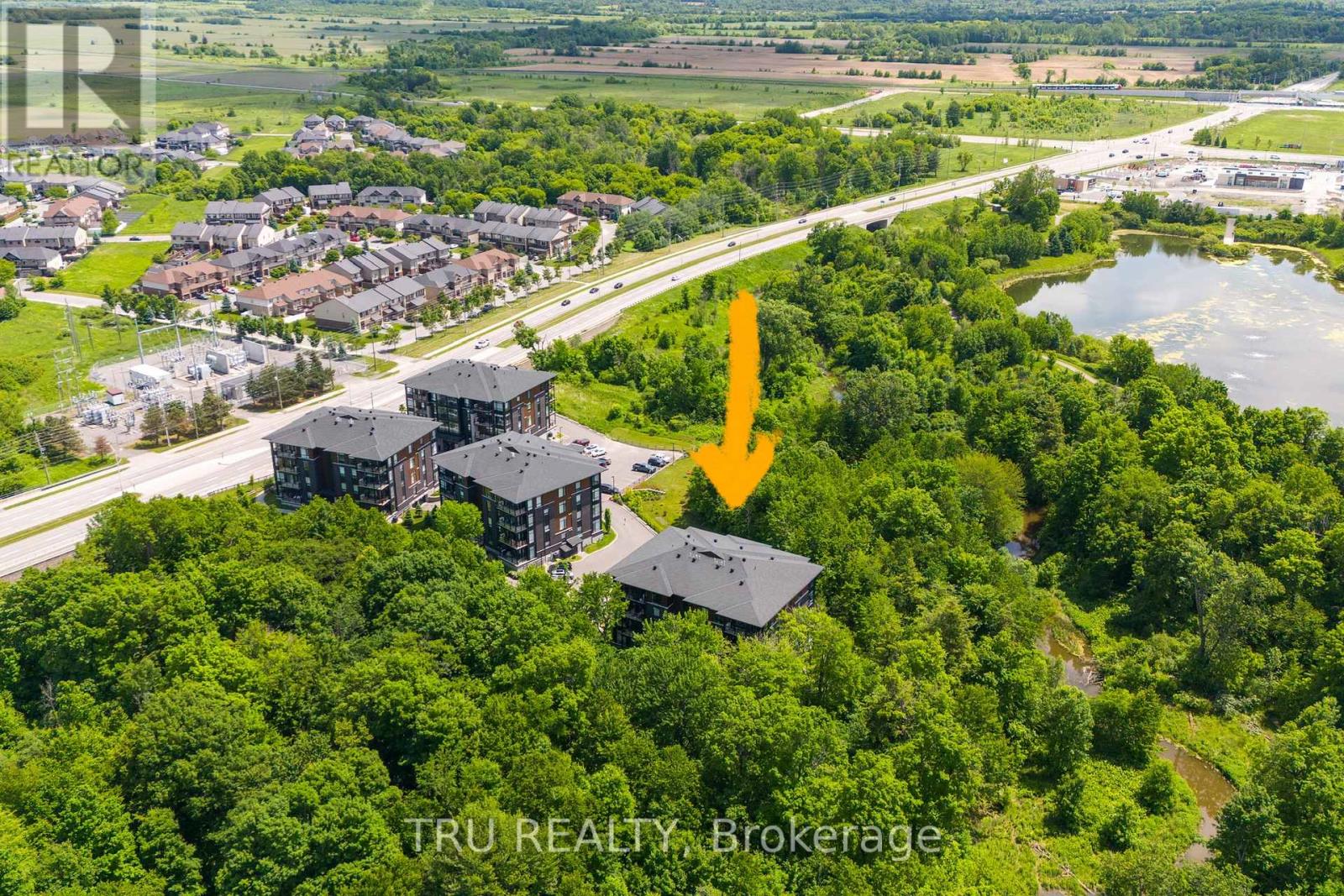 201 - 120 Cortile Private S, Ottawa, Ontario  K1V 2S8 - Photo 2 - X12494616