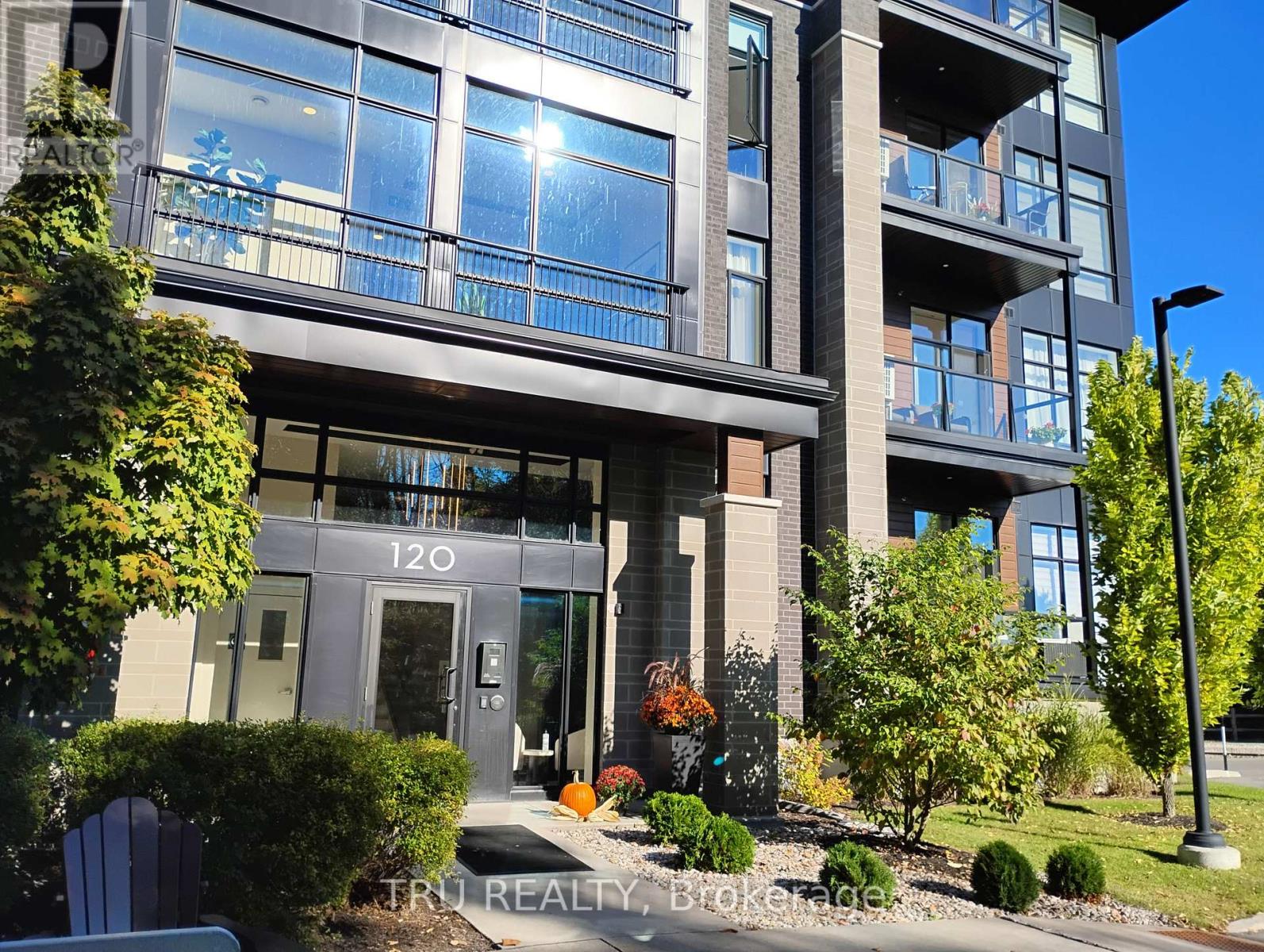 201 - 120 Cortile Private S, Ottawa, Ontario  K1V 2S8 - Photo 5 - X12494616