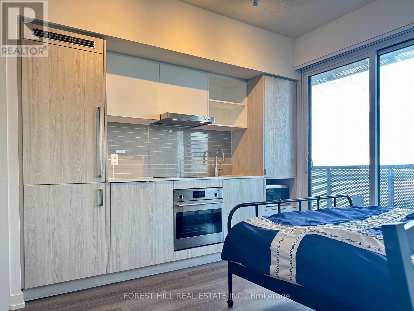 1910 - 138 Downes Street, Toronto, Ontario  M5E 0E4 - Photo 6 - C12501376