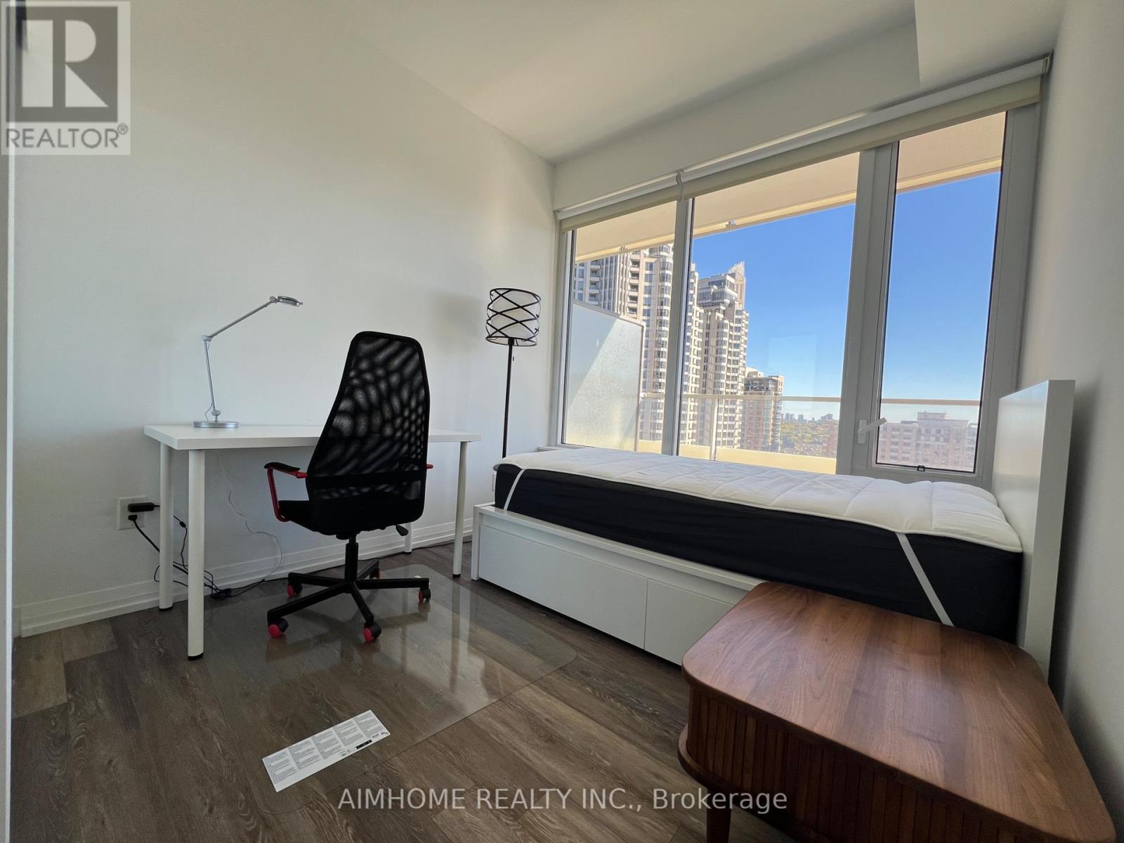 1602 - 75 Canterbury Place, Toronto, Ontario  M2N 0L2 - Photo 12 - C12501384