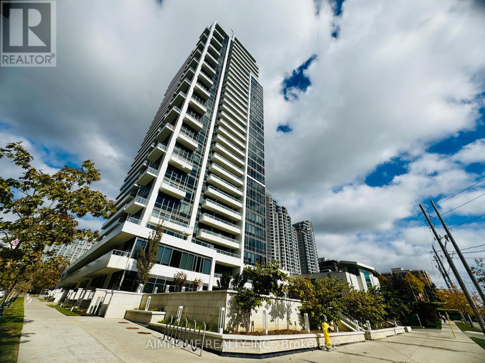 1602 - 75 Canterbury Place, Toronto, Ontario  M2N 0L2 - Photo 2 - C12501384