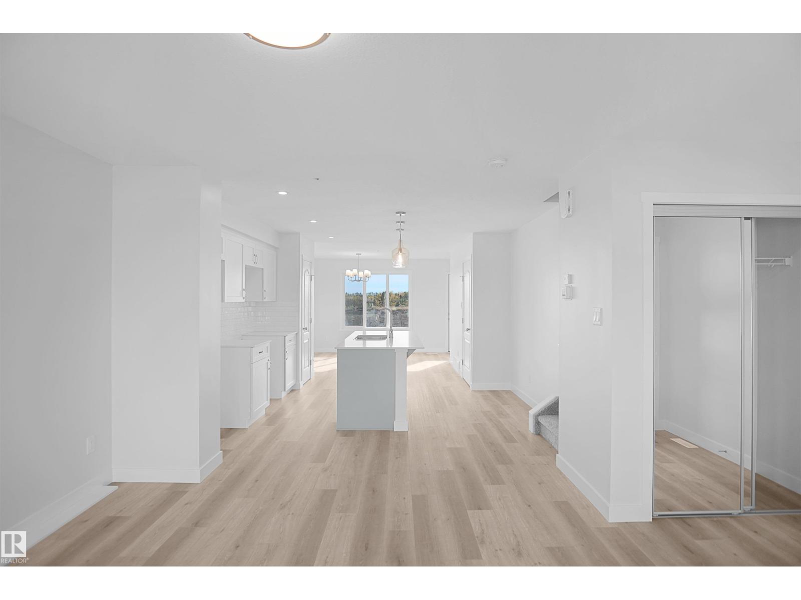 404 176 Av Ne, Edmonton, Alberta  T5Y 4E8 - Photo 4 - E4449400