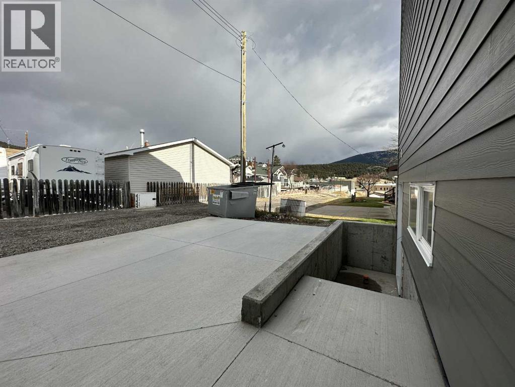 8305 18 Avenue, Coleman, Alberta  T0K 0M0 - Photo 2 - A2268444