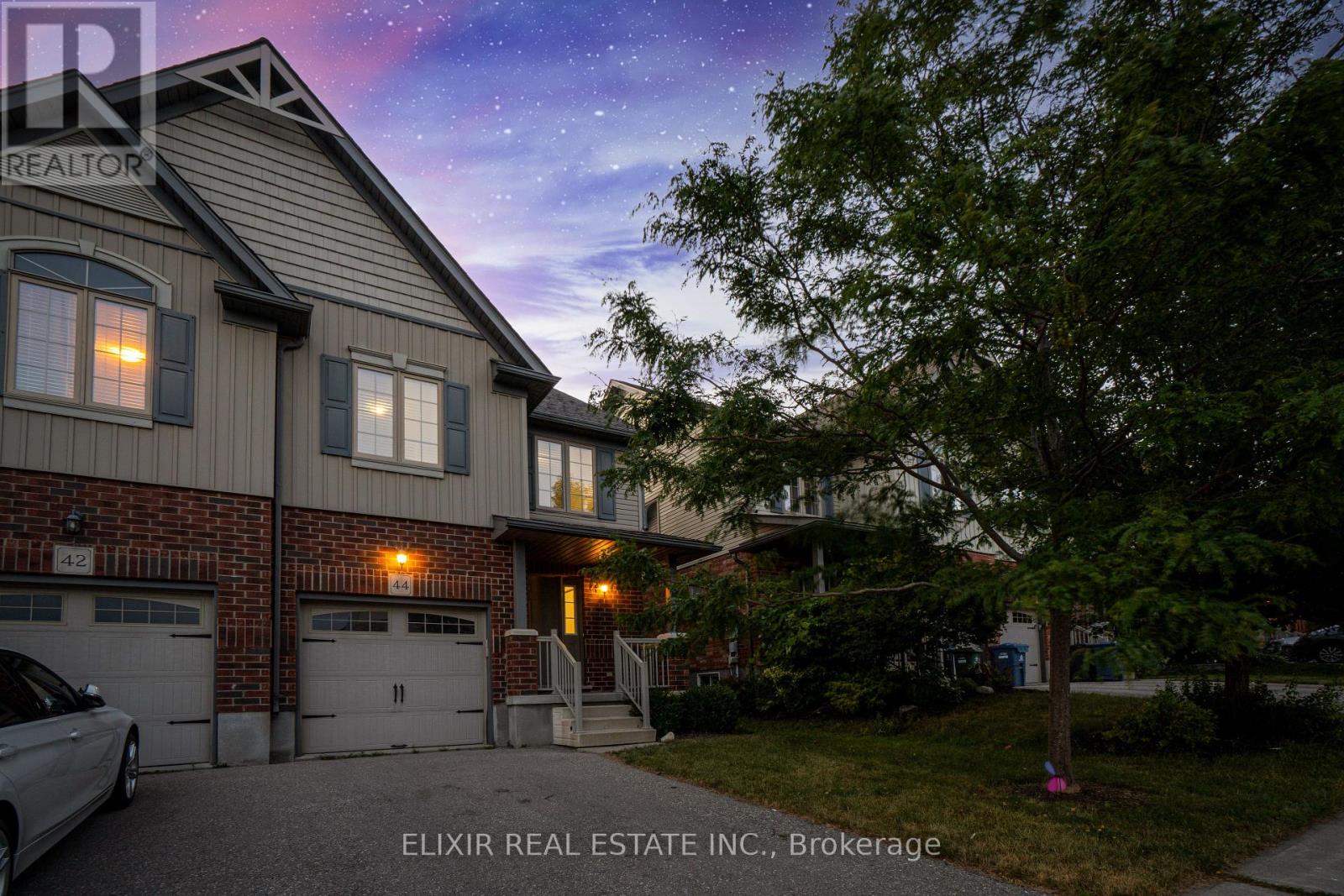 44 Acker Street, Guelph, Ontario  N1E 0G1 - Photo 5 - X12501382