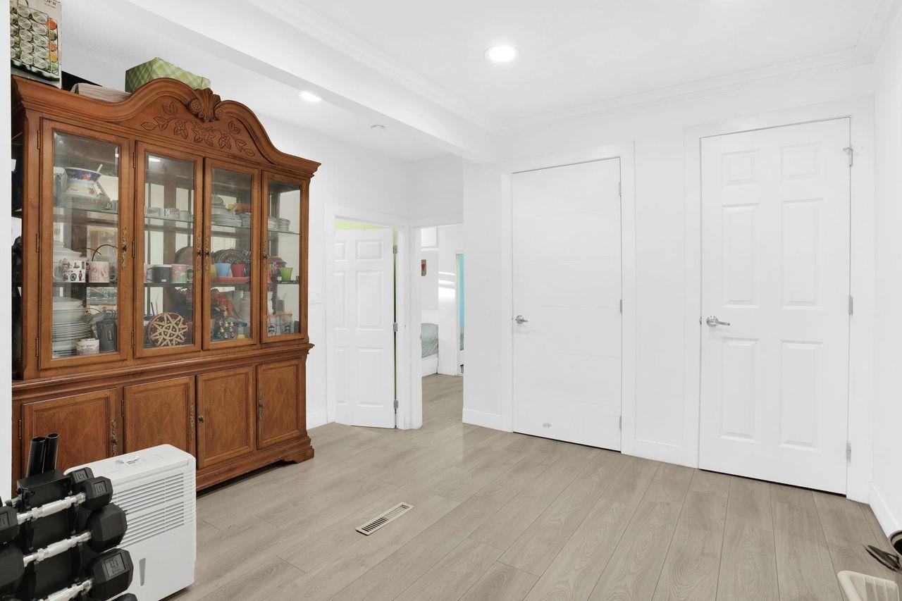 8386 144 Street, Surrey, British Columbia V3W 5T5 - Photo 5 - R3061754