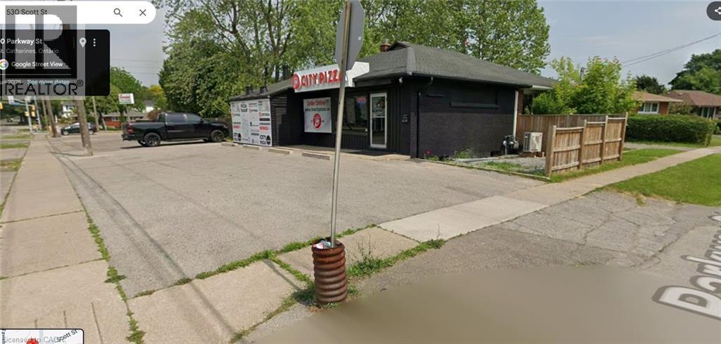 530 Scott Street, St. Catharines, Ontario  L2M 3X5 - Photo 2 - 40784276