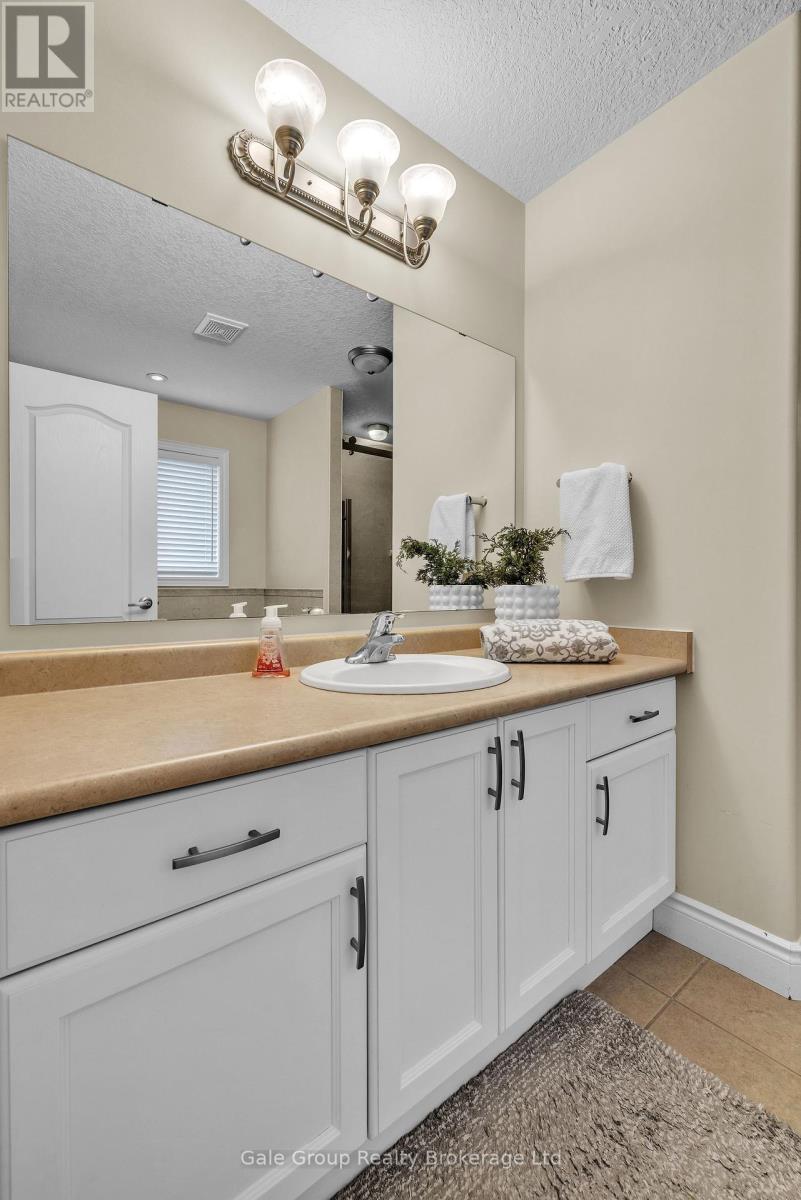 10 Westview Court, Woodstock, Ontario  N4T 0B8 - Photo 17 - X12501442