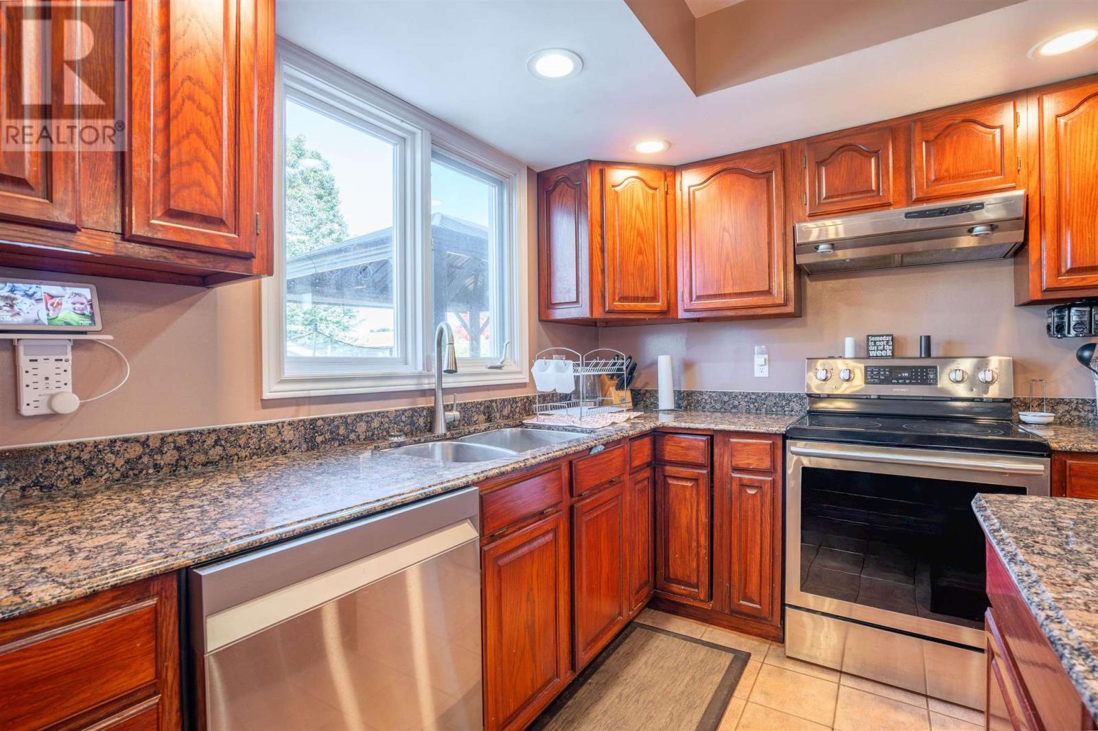 187 Promenade Dr, Sault Ste Marie, Ontario  P6B 5J5 - Photo 16 - SM252933