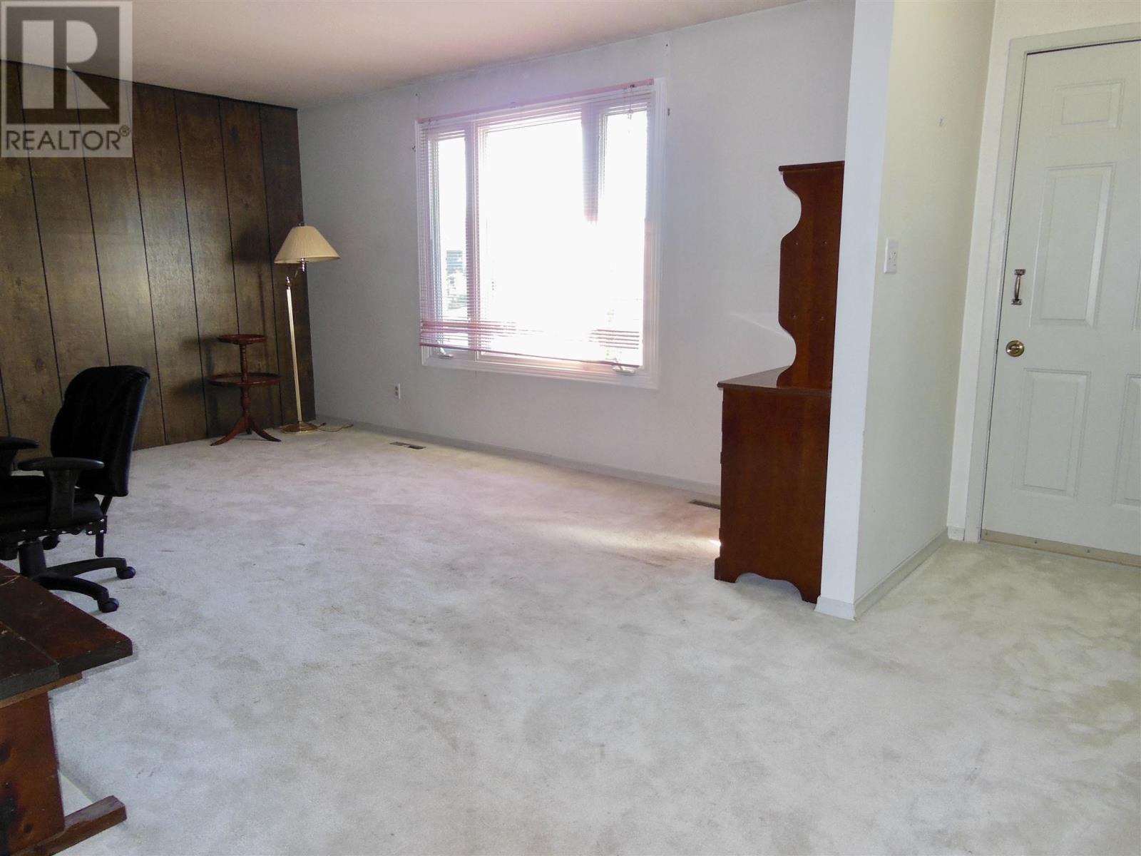 21 Ashgrove Ave, Sault Ste. Marie, Ontario  P6A 4X3 - Photo 10 - SM252988