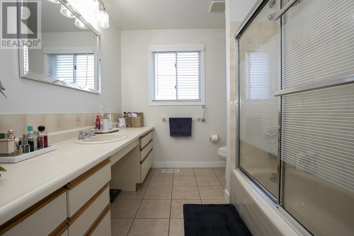 856 Pine St, Sault Ste. Marie, Ontario  P6B 3G3 - Photo 27 - SM253034