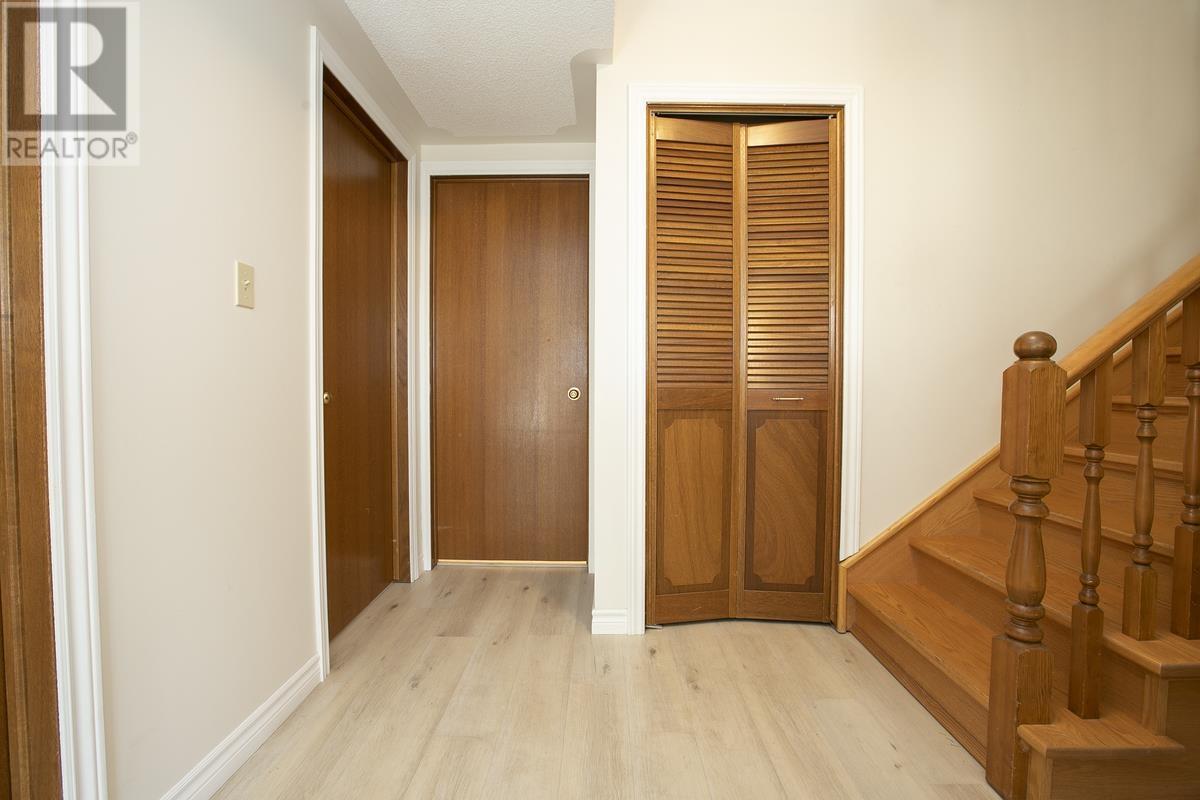 856 Pine St, Sault Ste. Marie, Ontario  P6B 3G3 - Photo 34 - SM253034