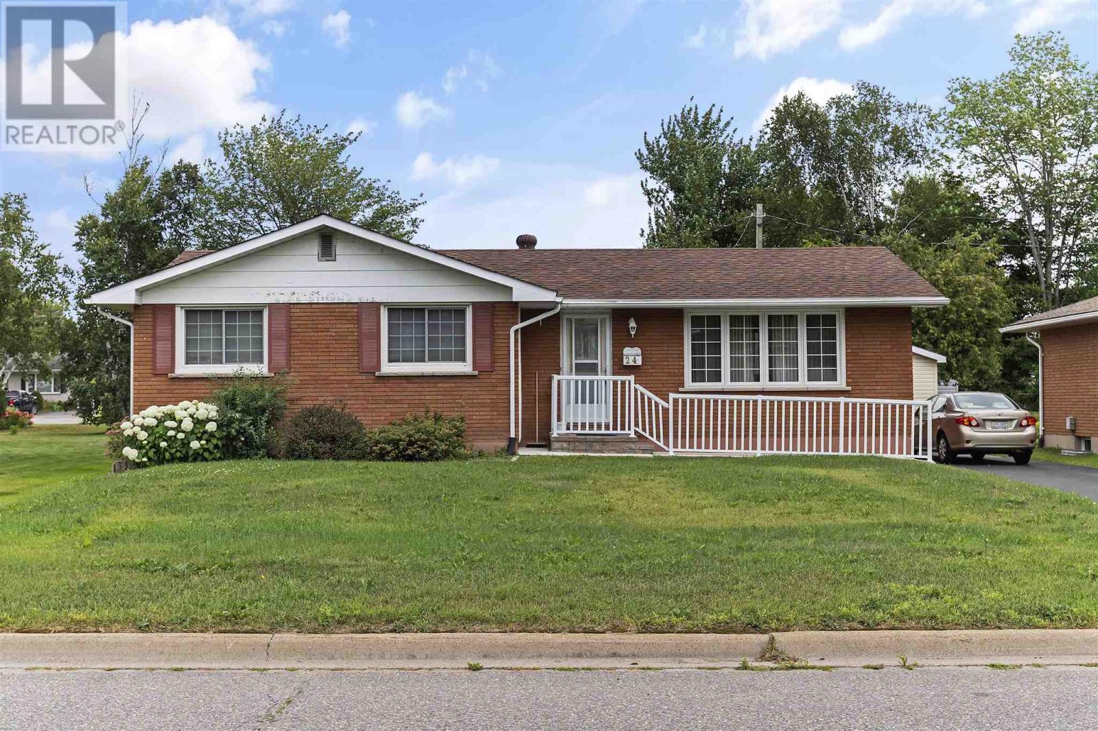 24 Plaintree Dr, Sault Ste. Marie, Ontario  P6B 5H1 - Photo 40 - SM253101