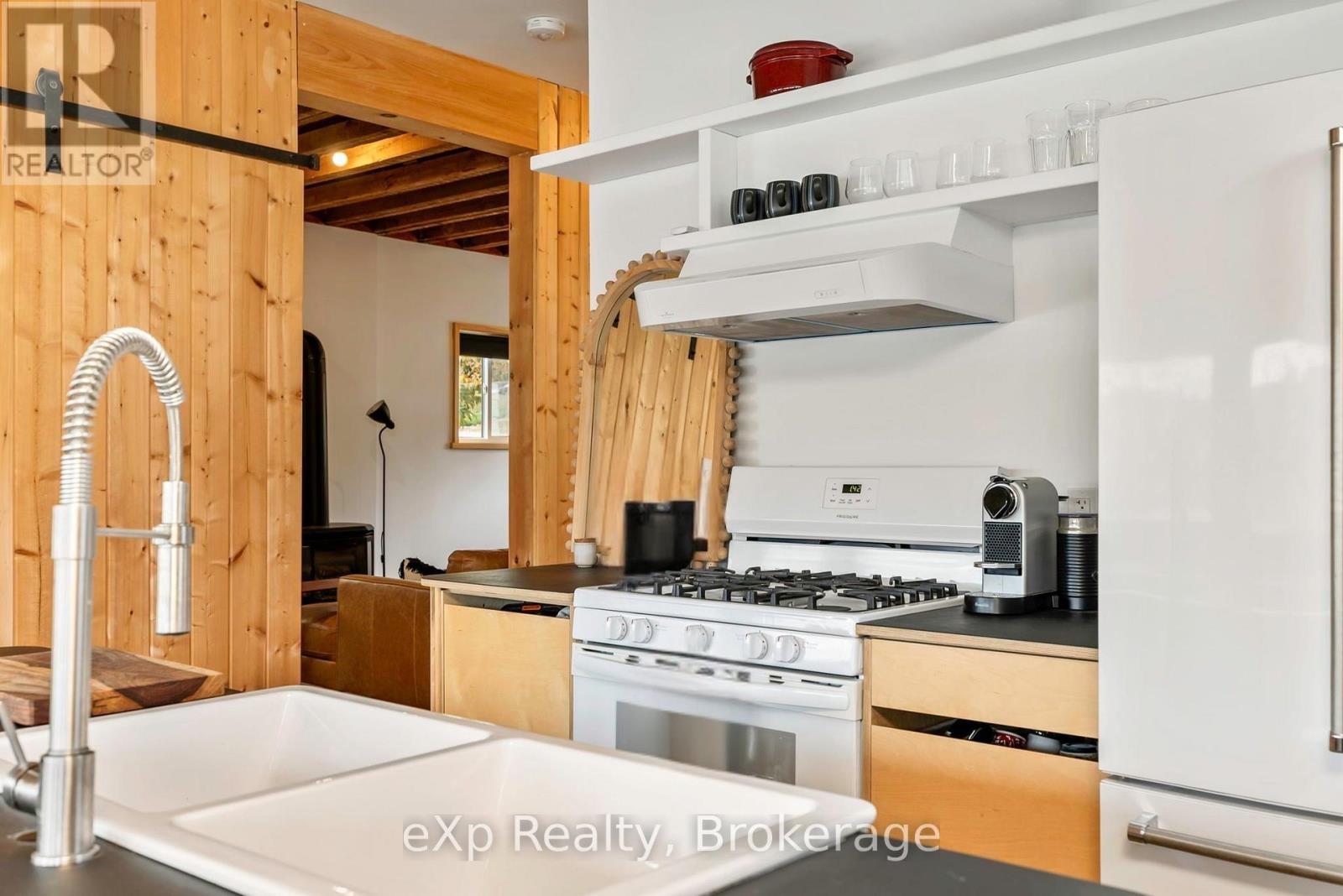 47 William Street, Parry Sound, Ontario  P2A 1V2 - Photo 13 - X12501406