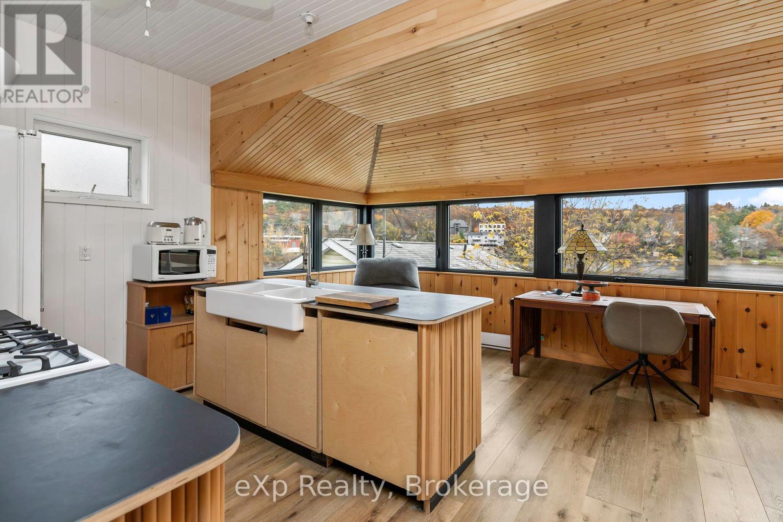 47 William Street, Parry Sound, Ontario  P2A 1V2 - Photo 15 - X12501406