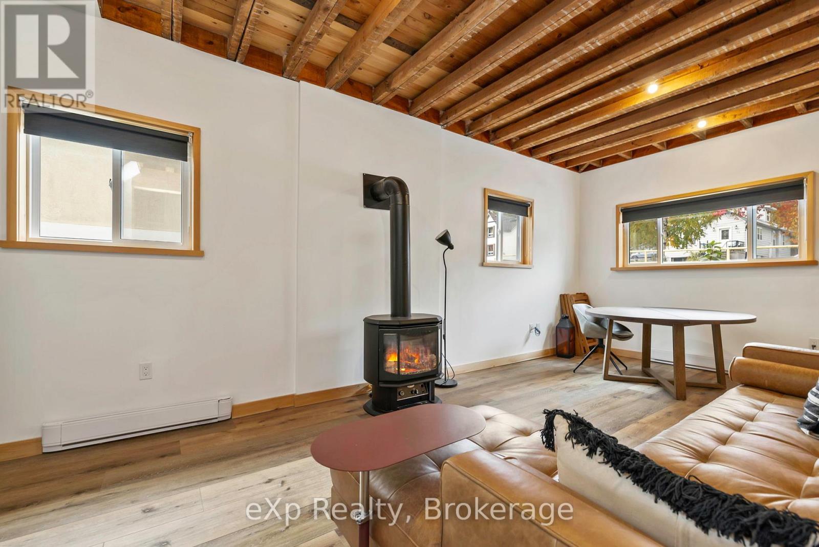 47 William Street, Parry Sound, Ontario  P2A 1V2 - Photo 3 - X12501406