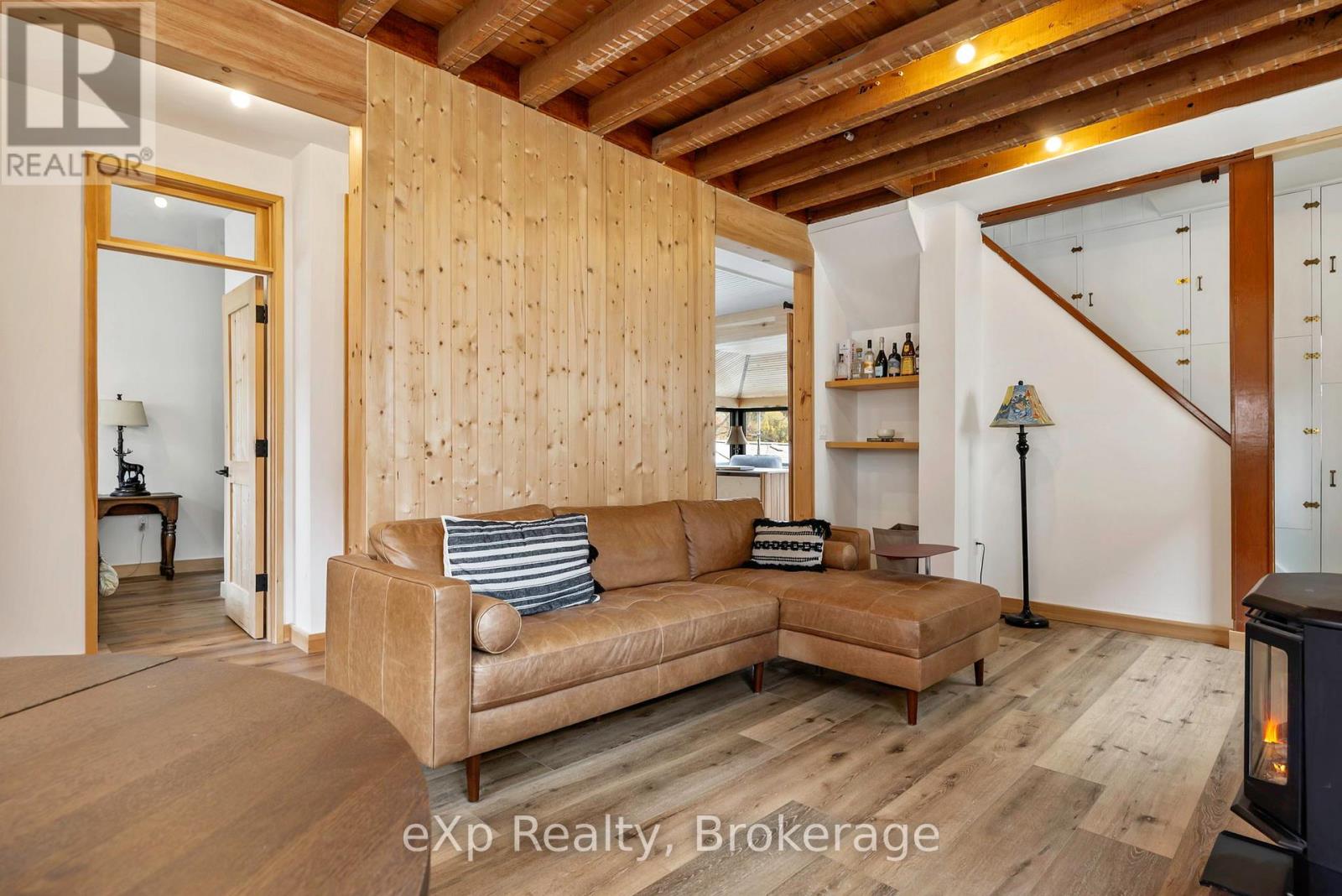 47 William Street, Parry Sound, Ontario  P2A 1V2 - Photo 4 - X12501406