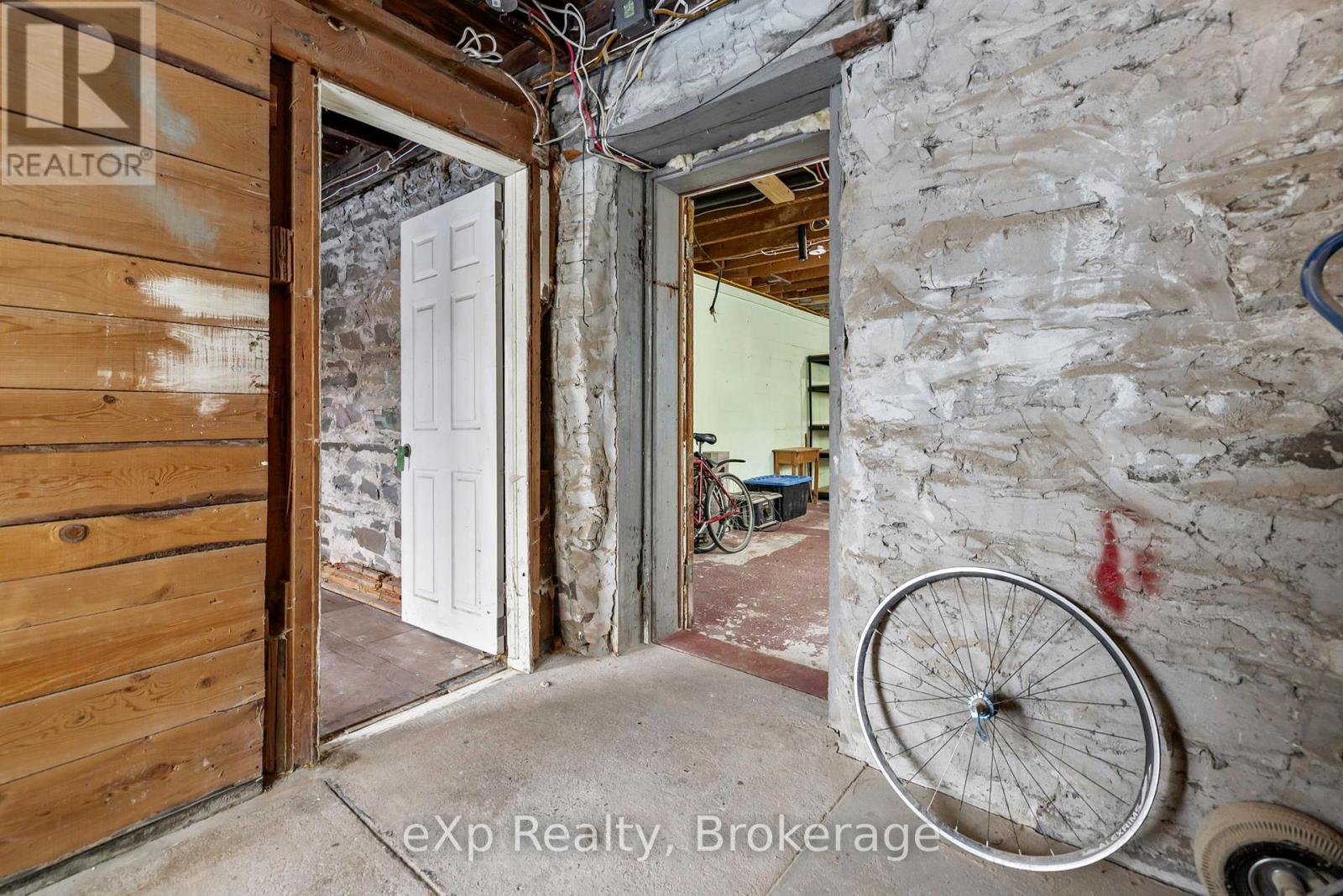 47 William Street, Parry Sound, Ontario  P2A 1V2 - Photo 48 - X12501406