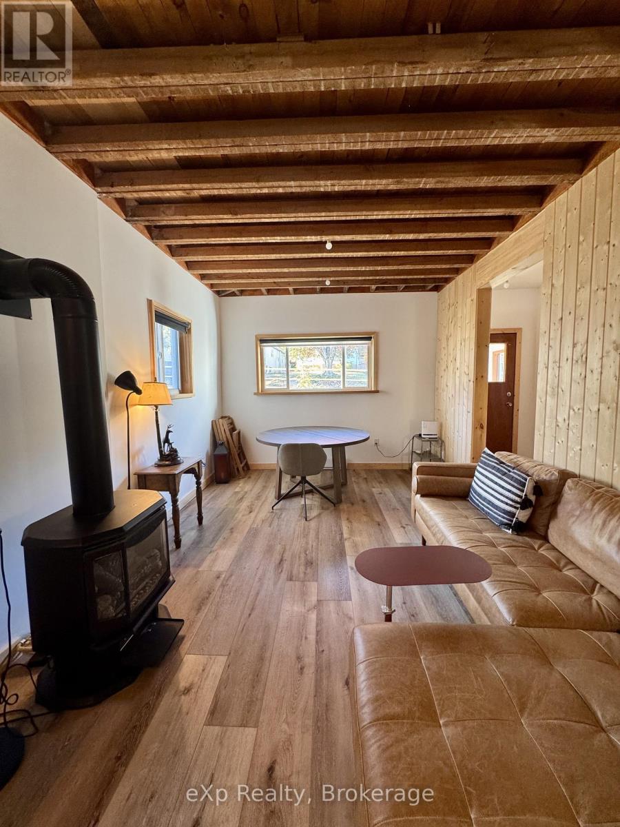 47 William Street, Parry Sound, Ontario  P2A 1V2 - Photo 6 - X12501406