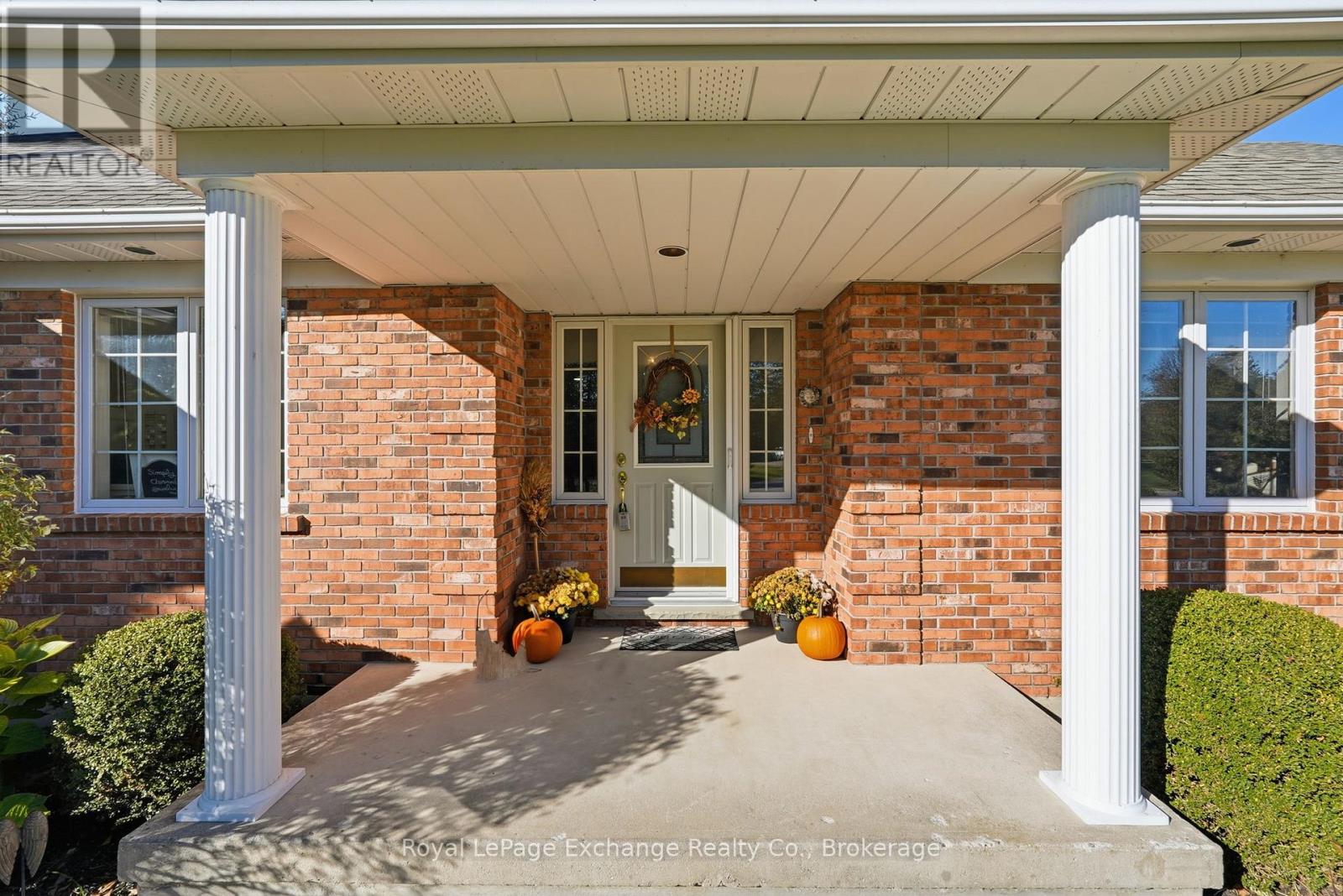 115 Deerhurst Drive, Huron-Kinloss, Ontario  N2Z 2X3 - Photo 6 - X12501454