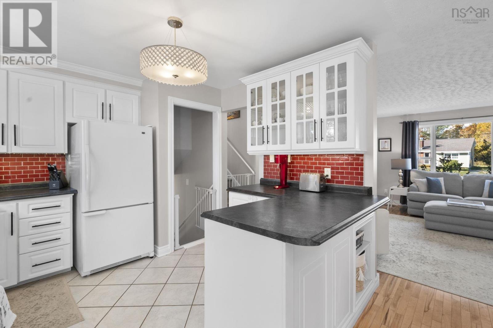 7 Shawinigan Road, Dartmouth, Nova Scotia  B2W 3A1 - Photo 9 - 202526820