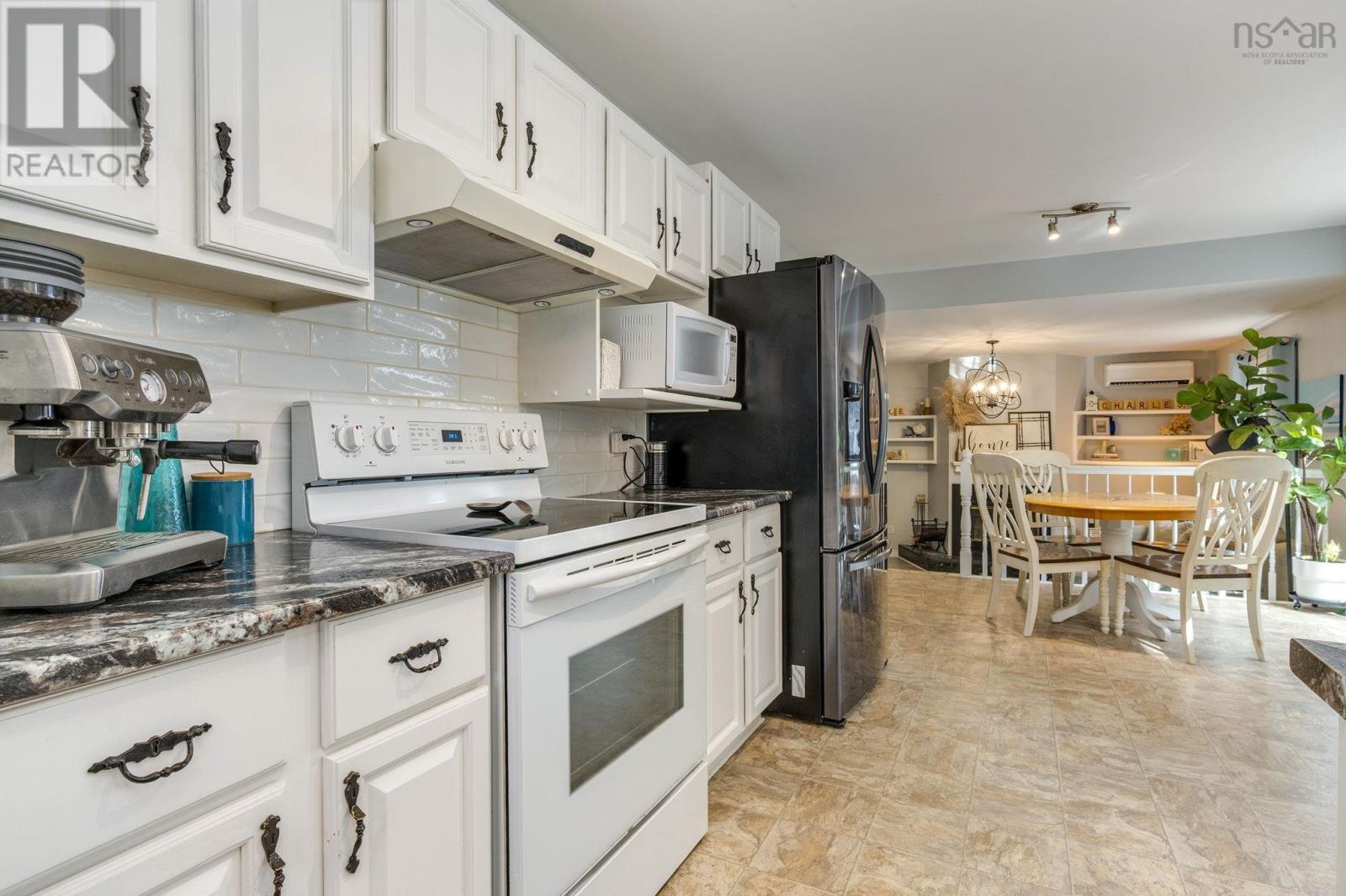 7 Lake Charles Drive, Dartmouth, Nova Scotia  B2X 2T1 - Photo 11 - 202526903