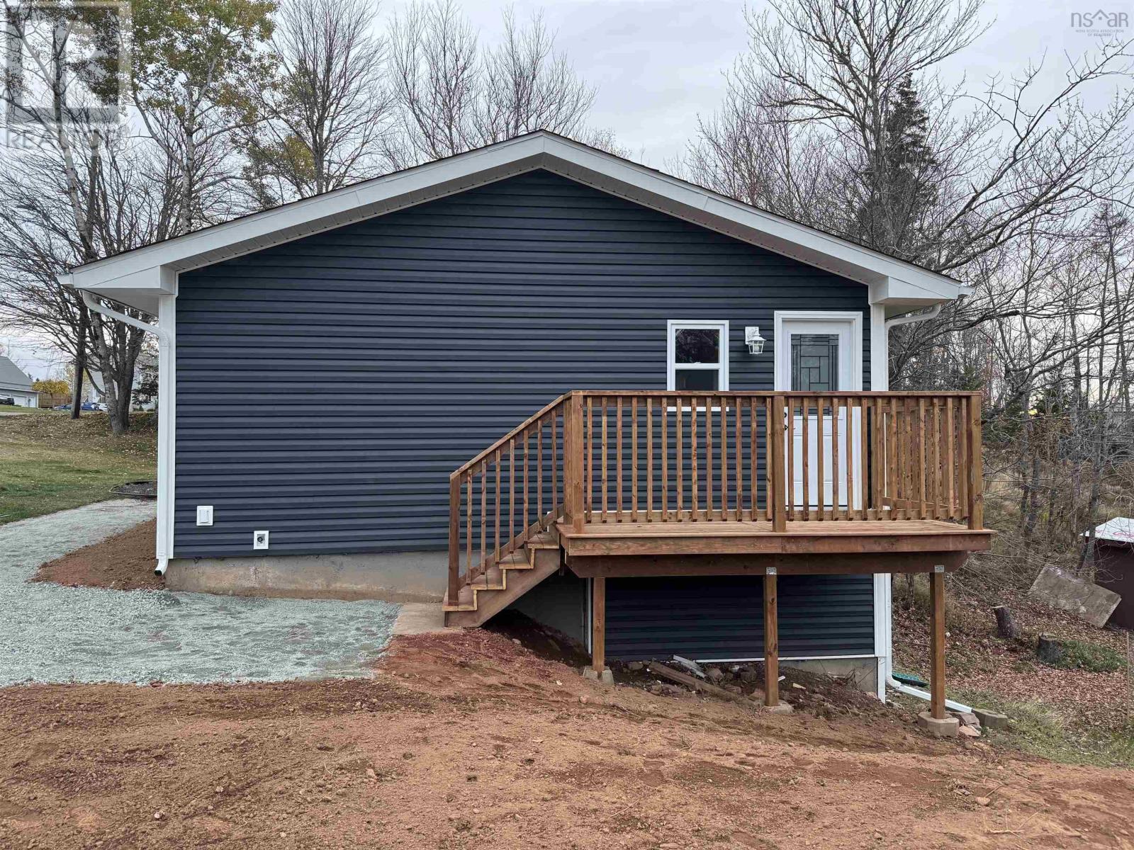 Property at 24 Montery Drive image 4