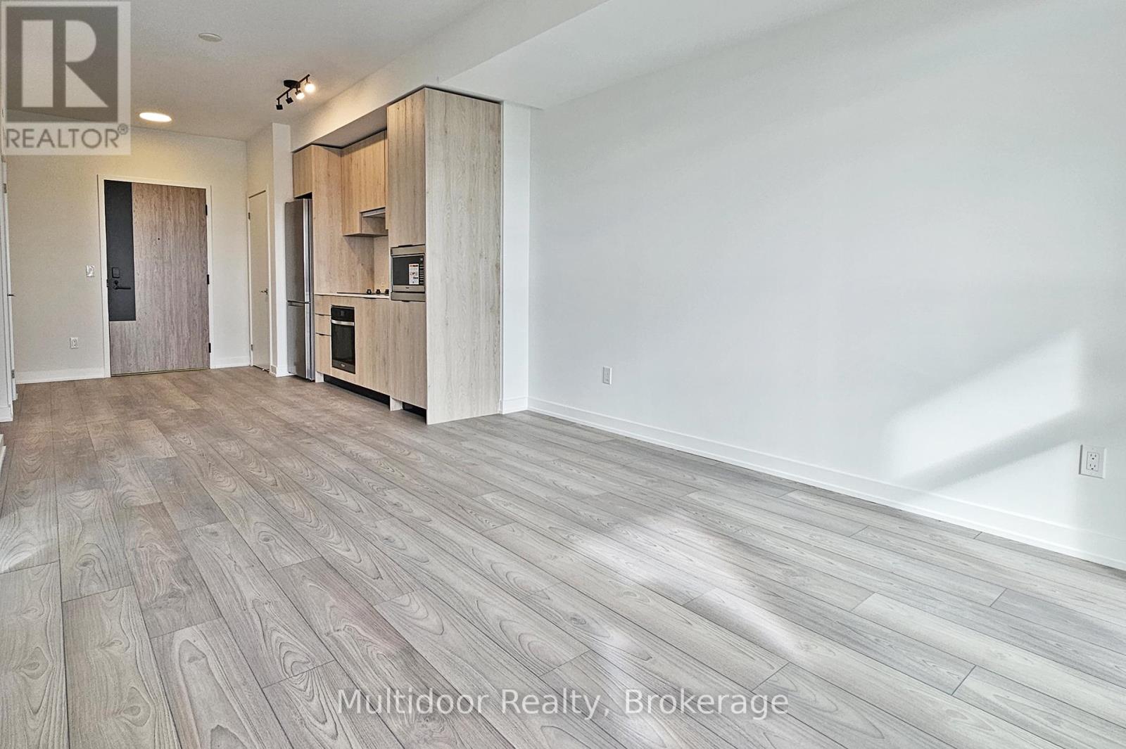 421 - 1007 The Queensway, Toronto, Ontario M8Z 0C6 - Photo 4 - W12498336