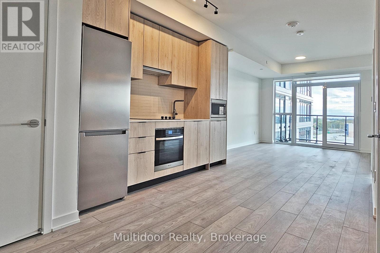 421 - 1007 The Queensway, Toronto, Ontario M8Z 0C6 - Photo 2 - W12498336