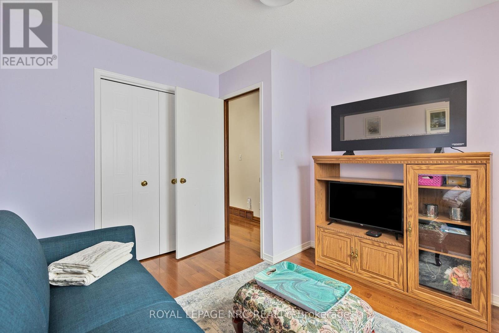 46 Foxhill Crescent, St. Catharines, Ontario  L2S 3V1 - Photo 21 - X12368424