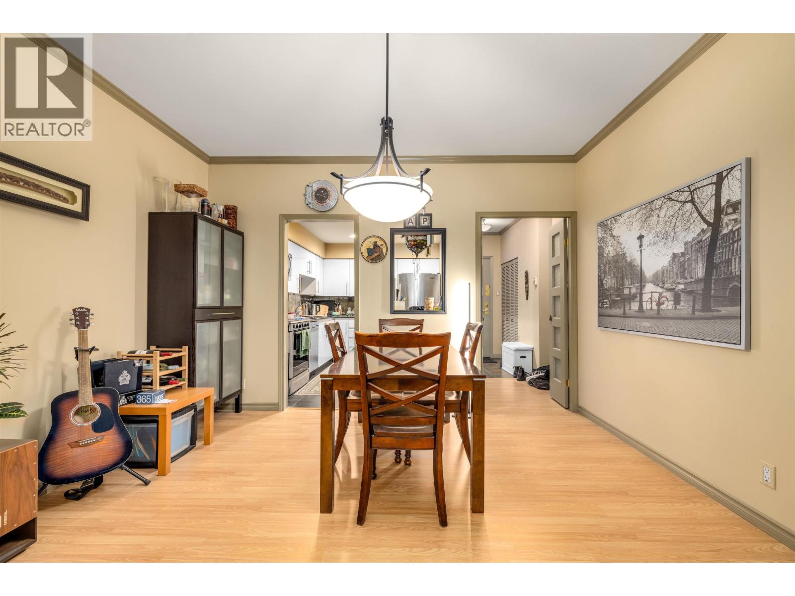 402 6888 Station Hill Drive, Burnaby, British Columbia  V3N 4X5 - Photo 6 - R3062686