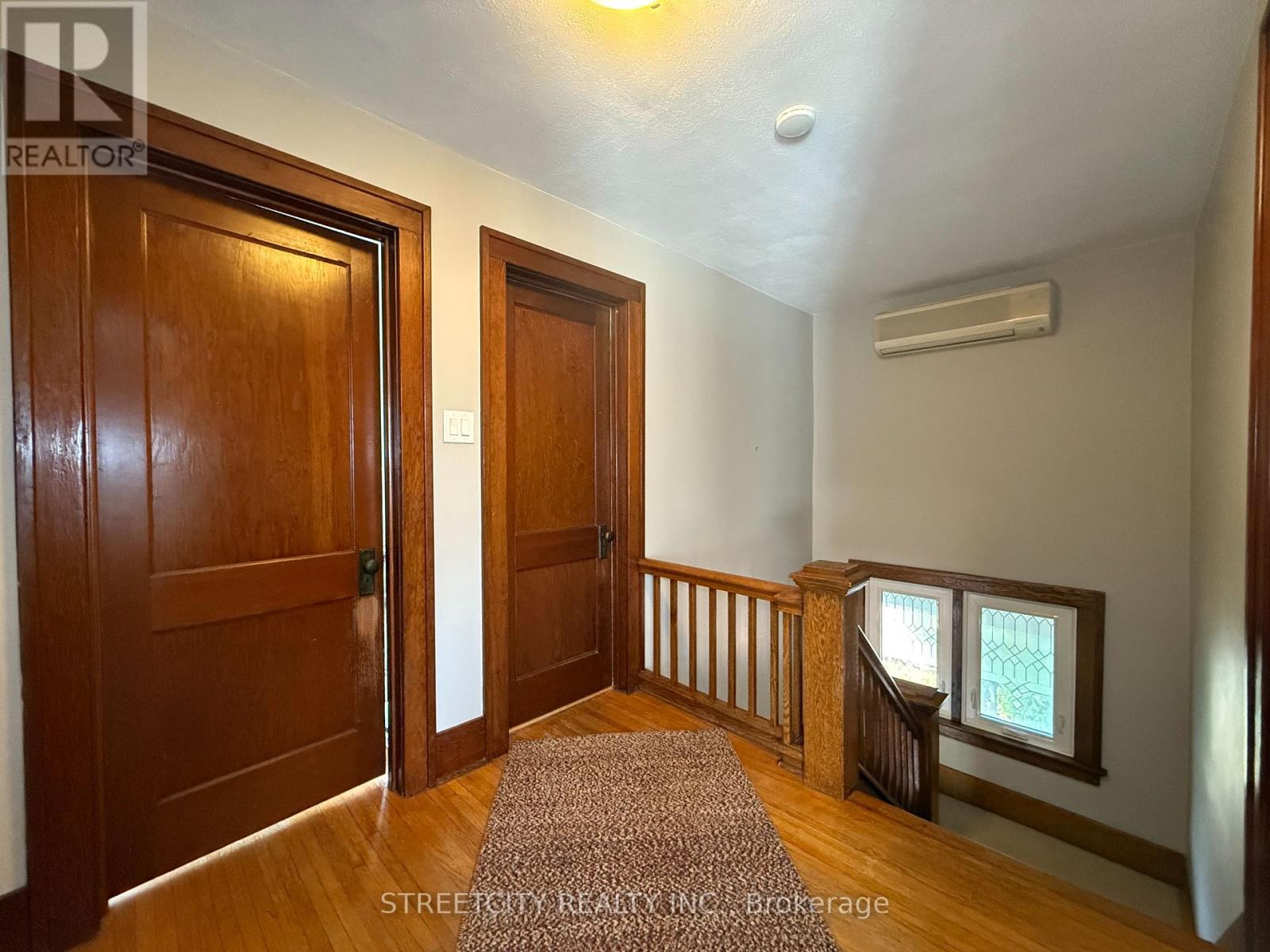 127 Fleming Street, Sarnia, Ontario  N7T 6C2 - Photo 10 - X12501462