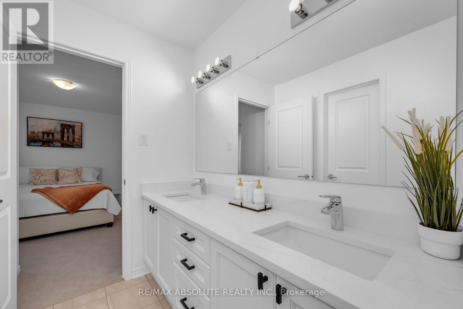 208 Rover Street, Ottawa, Ontario  K2S 1S3 - Photo 40 - X12501446