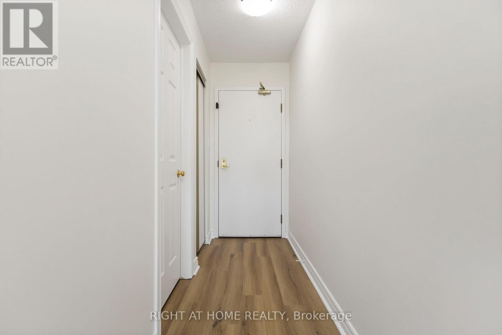 401 - 195 Lake Driveway W, Ajax, Ontario  L1S 7H7 - Photo 3 - E12501464