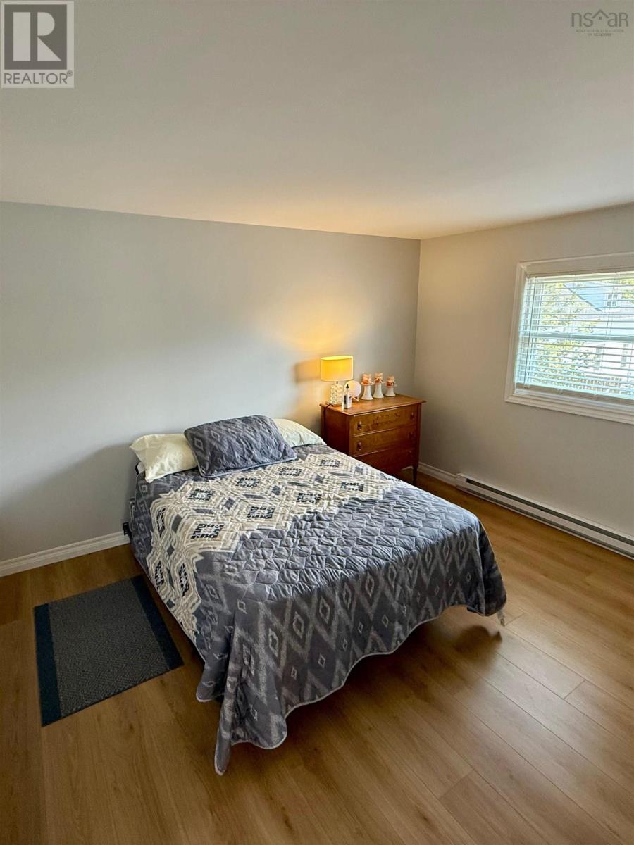 20 Parade Street, Yarmouth, Nova Scotia  B5A 3A4 - Photo 11 - 202519682