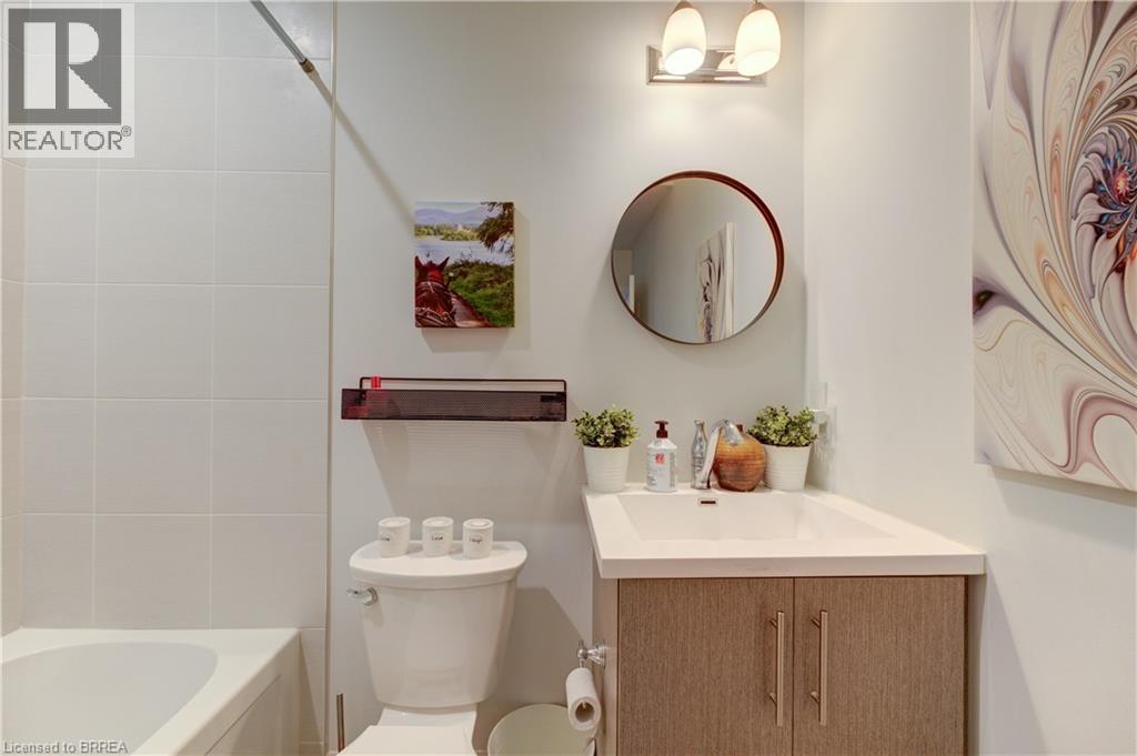 1 Redfern Avenue Unit# 102, Hamilton, Ontario  L9C 0E6 - Photo 13 - 40784648