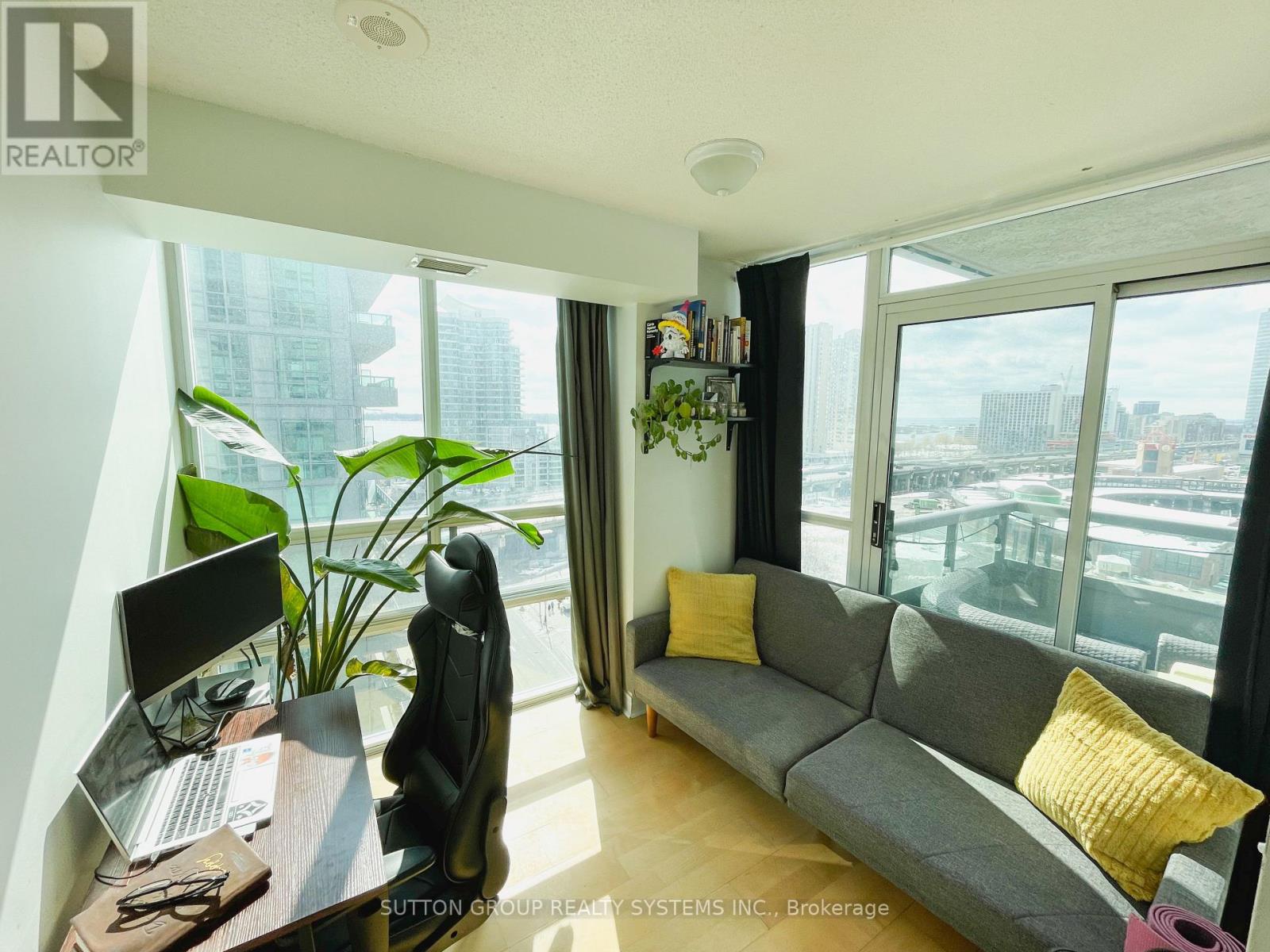 1508 - 51 Lower Simcoe Street, Toronto, Ontario  M5J 3A2 - Photo 5 - C12501432