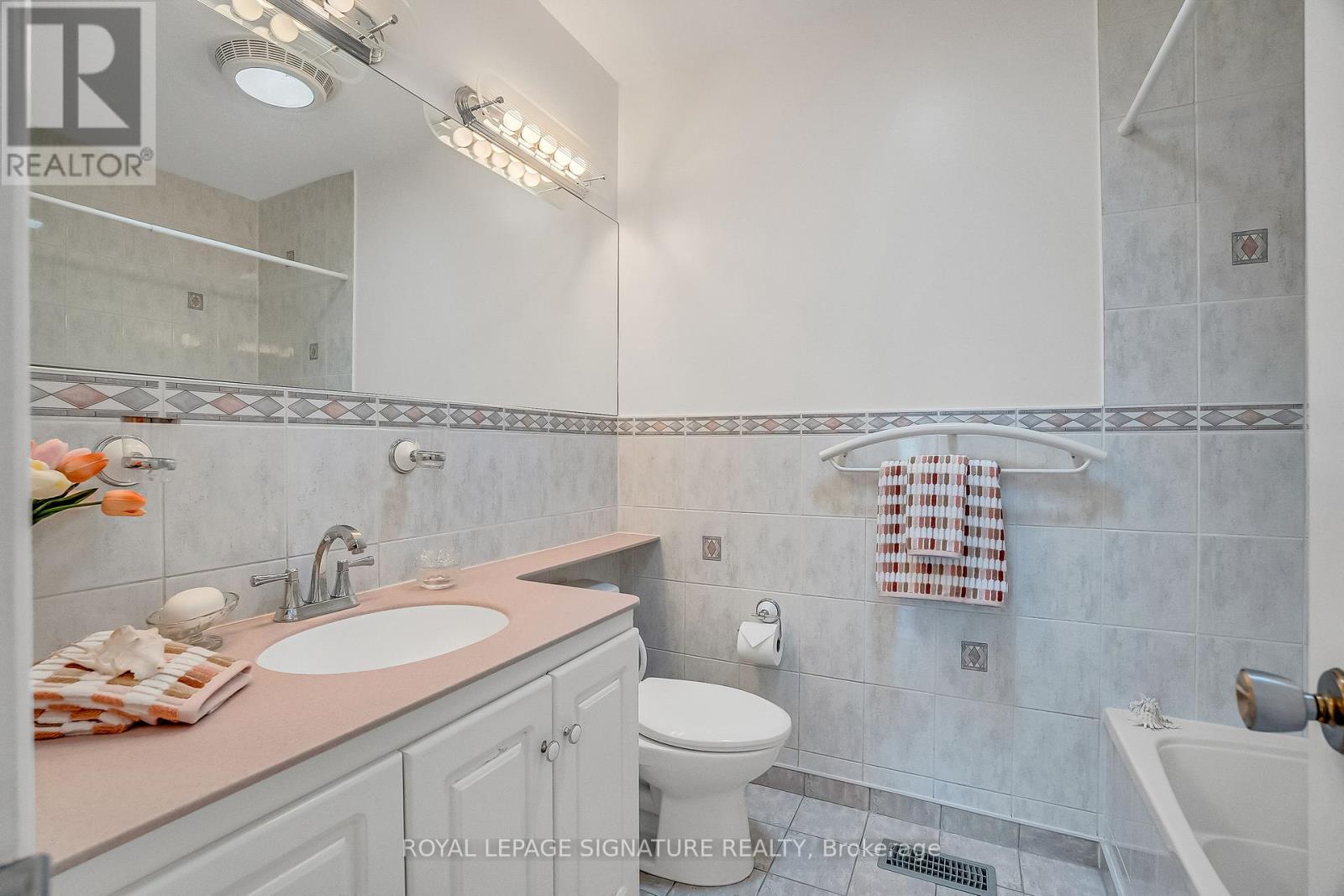 113 Fenside Drive, Toronto, Ontario  M3A 2V7 - Photo 22 - C12501436