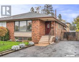 113 FENSIDE DRIVE, Toronto, Ontario