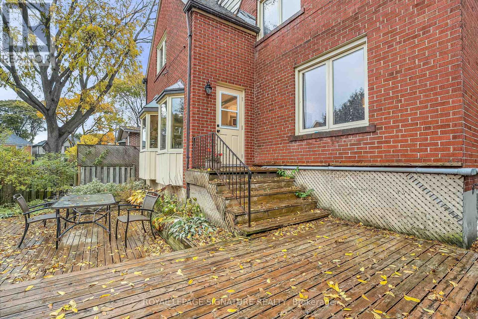 6 Armour Boulevard, Toronto, Ontario  M5M 3C1 - Photo 35 - C12501438