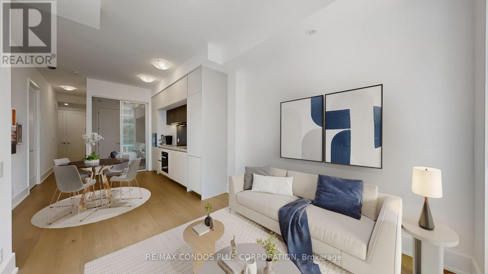 201 - 800 BROADVIEW AVENUE, Toronto, Ontario