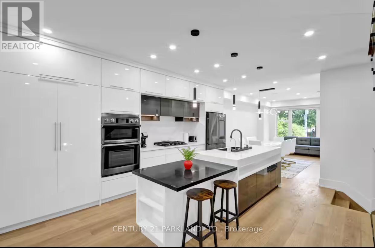 978 Carlaw Avenue, Toronto, Ontario  M4K 3M1 - Photo 7 - E12501430