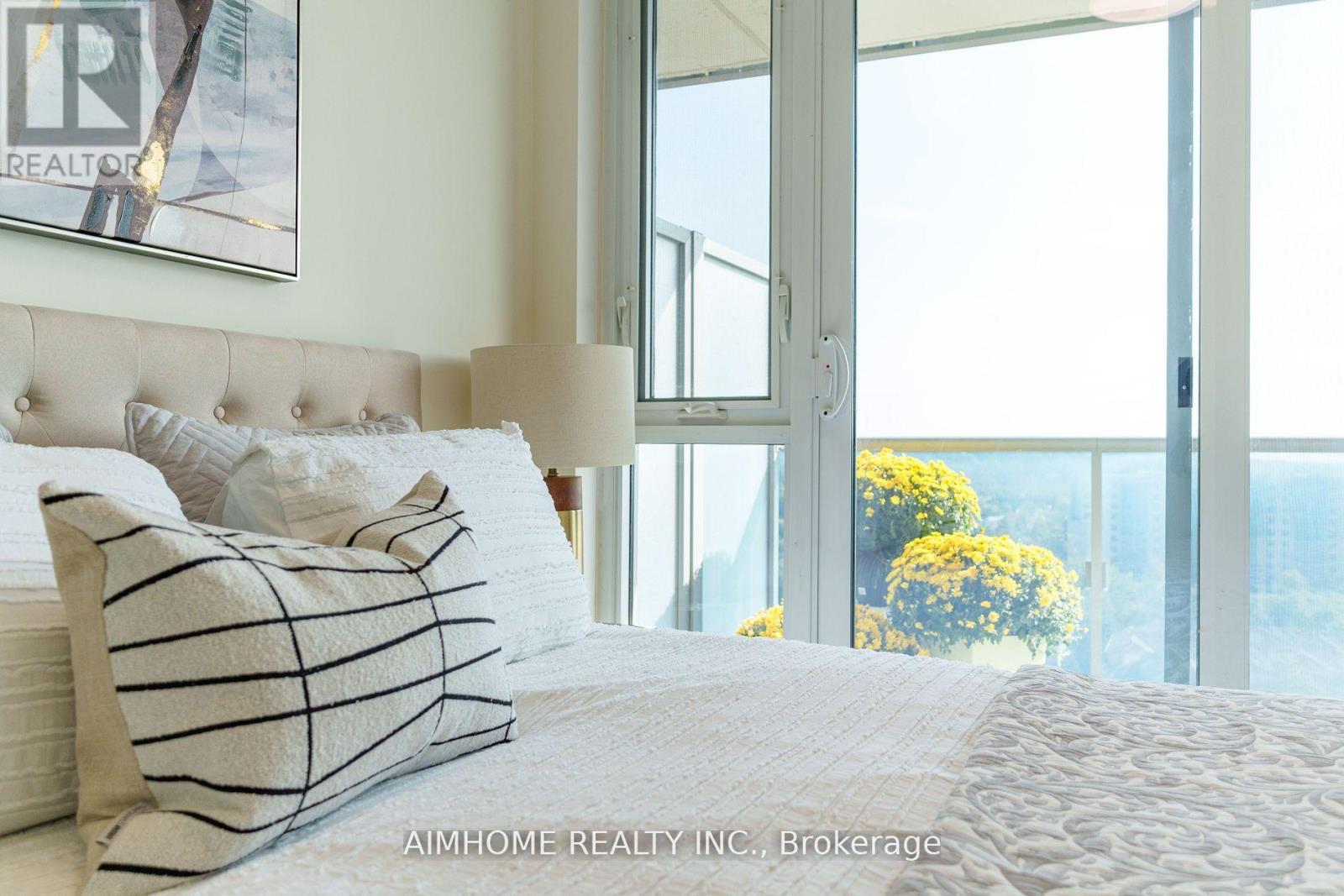 1202 - 9471 Yonge Street, Richmond Hill, Ontario  L4C 1V4 - Photo 11 - N12501404