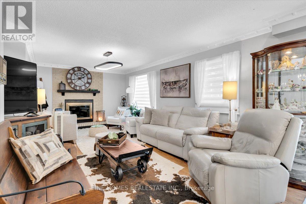 153 Browning Trail, Barrie (Letitia Heights), Ontario  L4N 6R2 - Photo 11 - S12501420