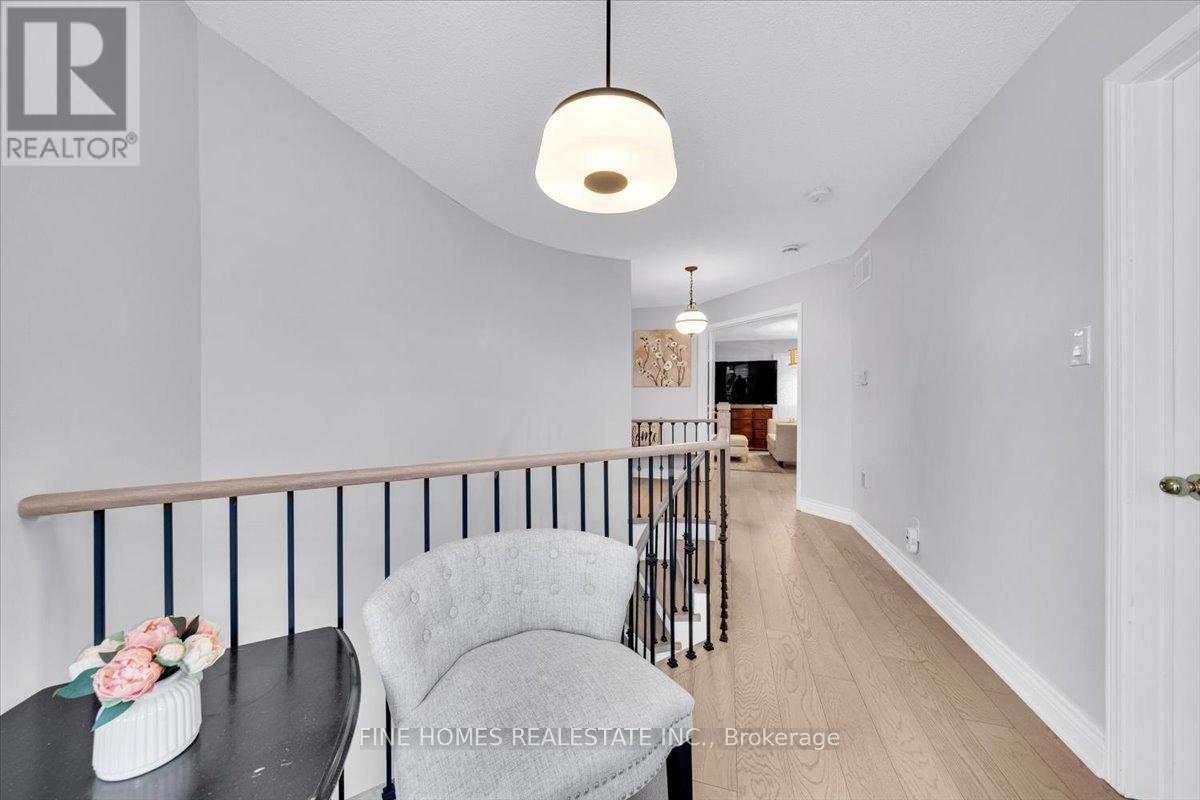 153 Browning Trail, Barrie (Letitia Heights), Ontario  L4N 6R2 - Photo 14 - S12501420