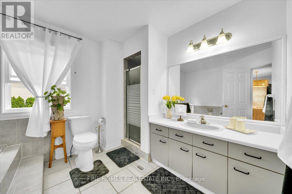 153 Browning Trail, Barrie (Letitia Heights), Ontario  L4N 6R2 - Photo 16 - S12501420