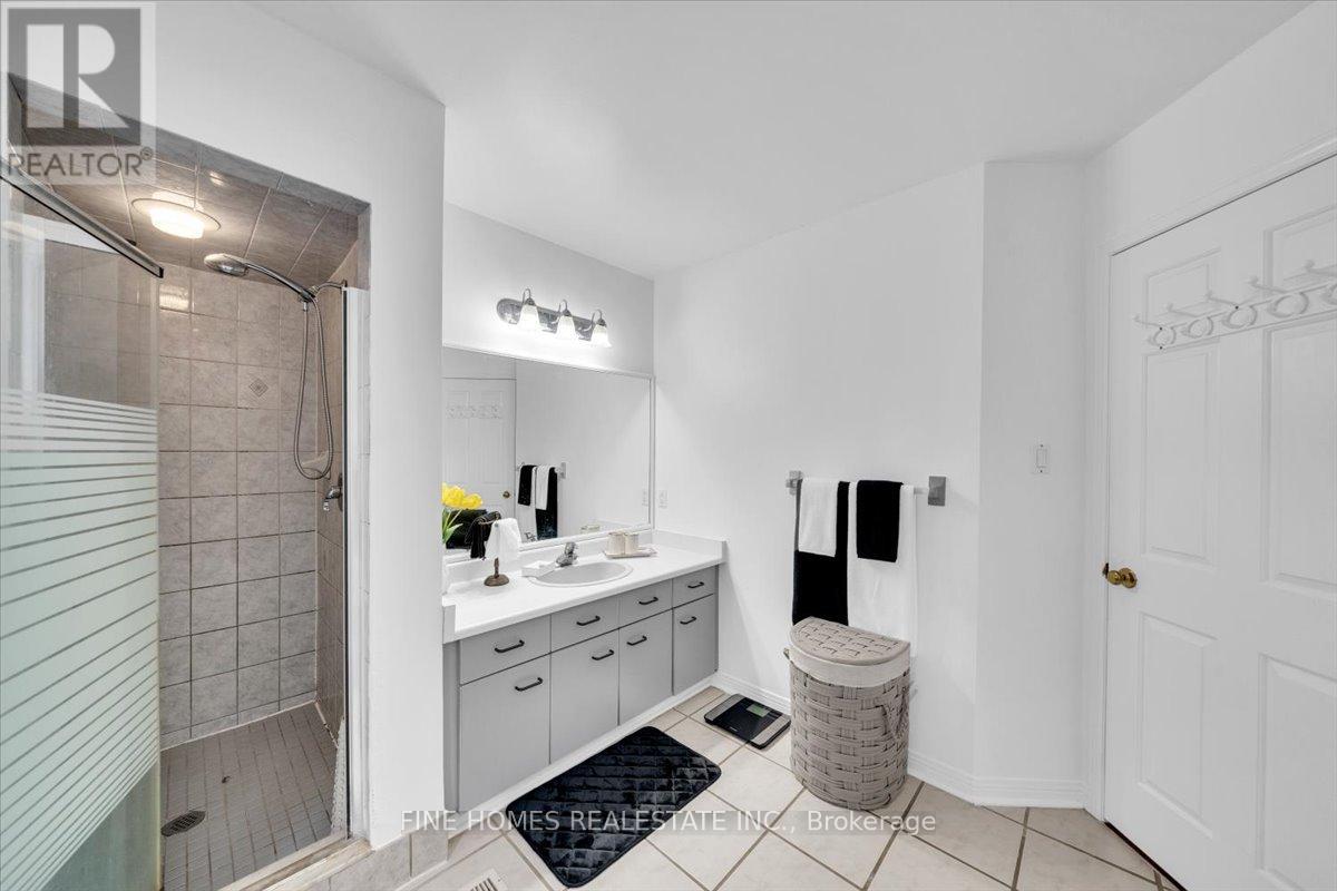 153 Browning Trail, Barrie (Letitia Heights), Ontario  L4N 6R2 - Photo 18 - S12501420