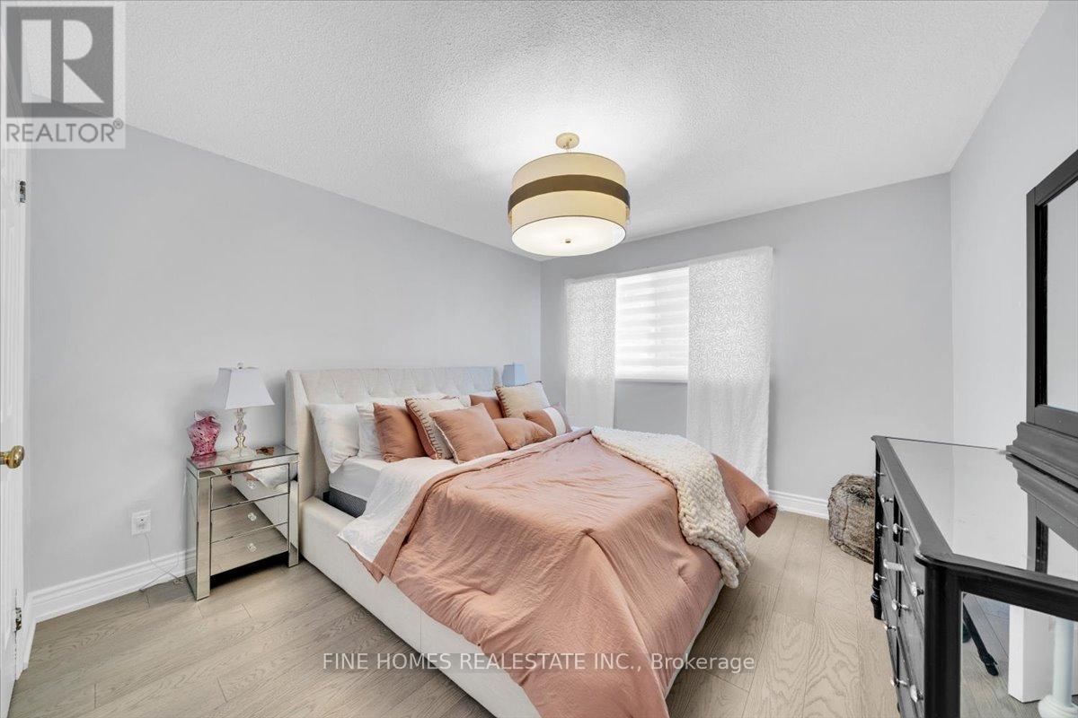 153 Browning Trail, Barrie (Letitia Heights), Ontario  L4N 6R2 - Photo 19 - S12501420