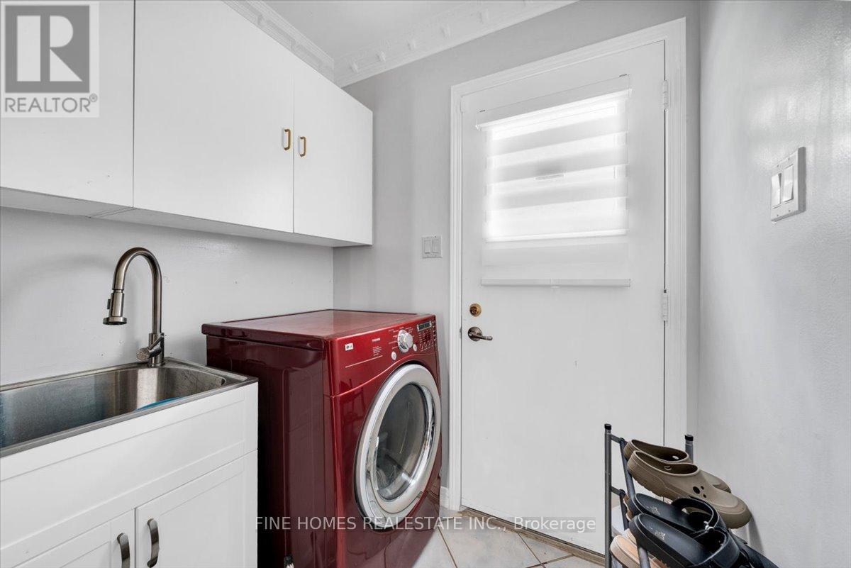 153 Browning Trail, Barrie (Letitia Heights), Ontario  L4N 6R2 - Photo 7 - S12501420