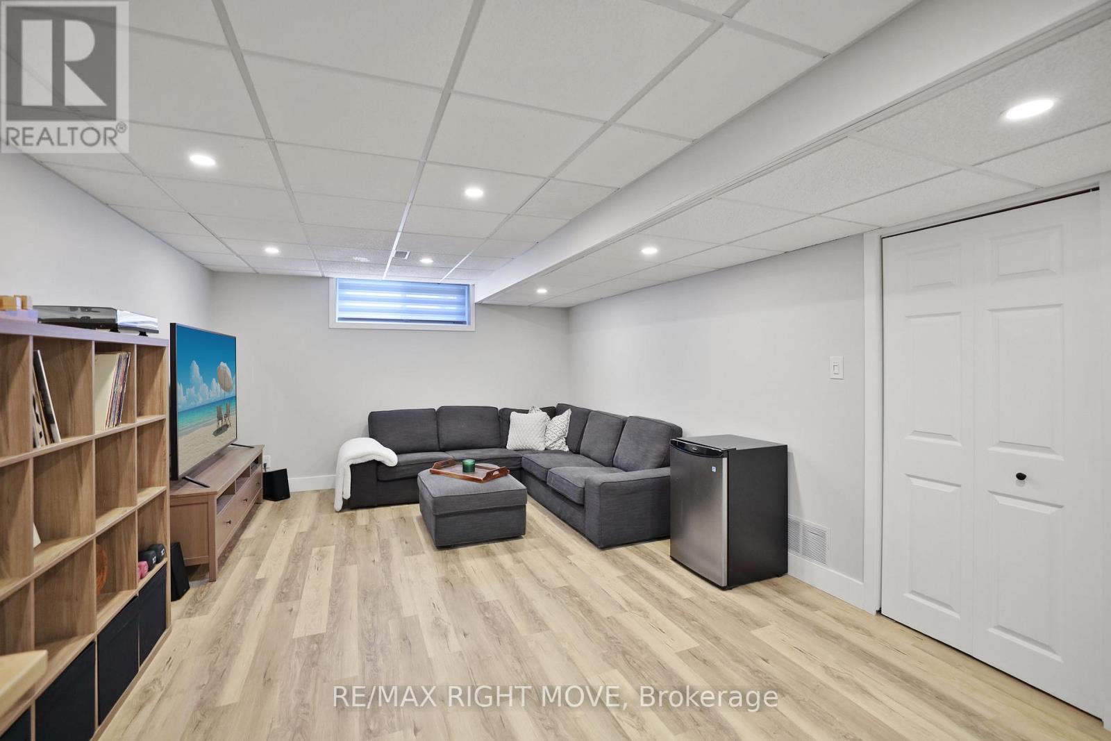 2900 Lakeside Drive, Severn (West Shore), Ontario  L3V 6H3 - Photo 21 - S12501440